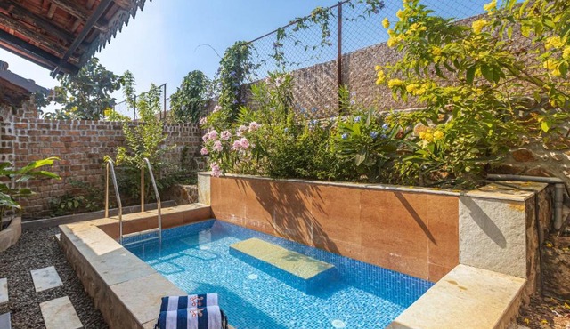 SaffronStays Lake House Marigold - 4 individual cottages with plunge pools near Sula Vineyard, Nashik