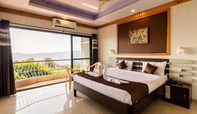 Saga Resort