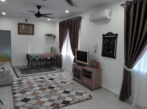 Salyah Homestay