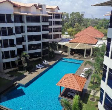 Samsuria by the Beach