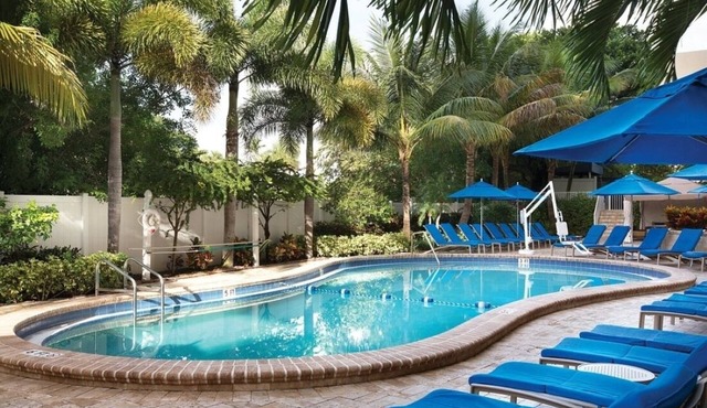 Santa Barbara | Romantic Beach Retreat | Pool + Beach in Pompano Beach