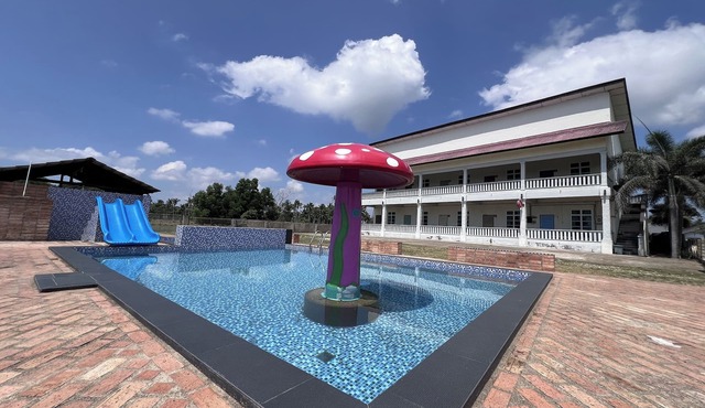Saujana Villa Cherok Paloh, Kuantan Beach