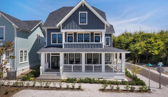 Seabrook Soothes the Sol | Pet Friendly, Hot Tub | 5BR, Sleeps 14, Fernwood in Pacific Beach