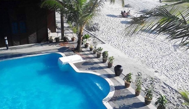 Seaview Chalet #1 Beachfront Cenang Beach