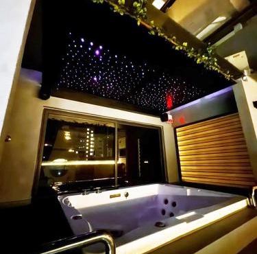 Seaview Jacuzzi Starry - 5 pax