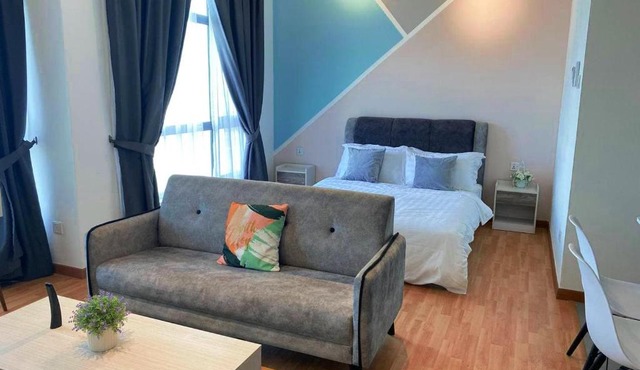 SEAVIEW SUITE JIE HOMES Imperium Residence