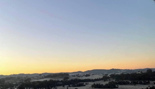 Secluded Farm Stay on Yass River – Trails, Animals, Fire Pit & River Fun