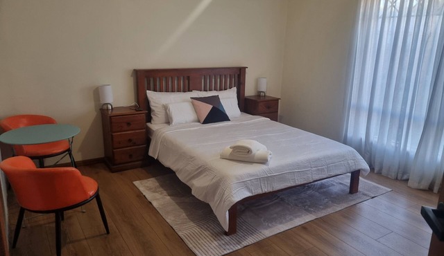 Self Contained Ensuite in the Heart of Modbury in Modbury North