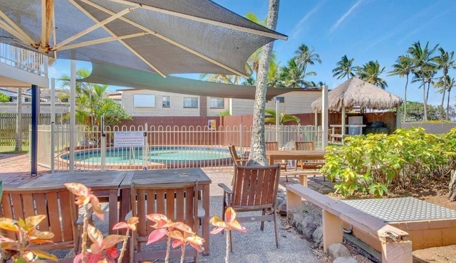 Self contained unit on the beach. in Yeppoon