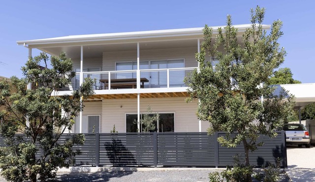 SELLICKS BEACHSIDE RETREAT unwind by the sea in Sellicks Beach