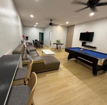 Setia Home Sitiawan KTV 12+4 Pax