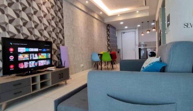 Seven Heaven at Sutera Avenue - Unit 1