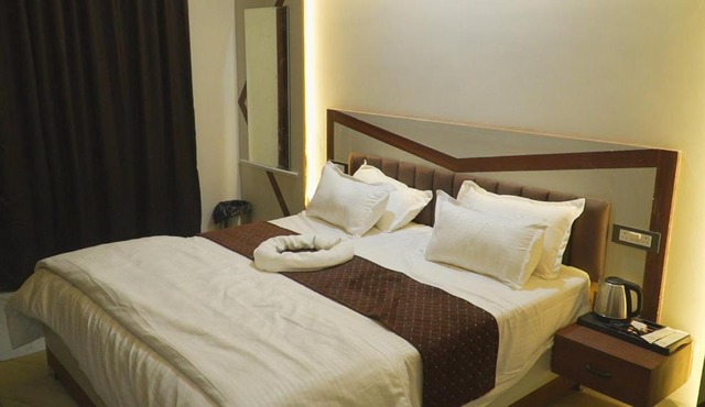 Shaahi Resort Harda