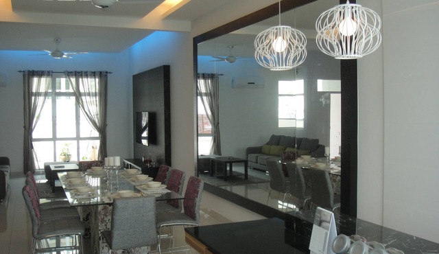 Shamrock Beach Villas Penang Seaview