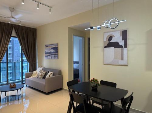 Shelisa's Modern 3BR House at Suria Garden Puchong
