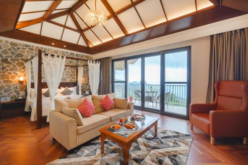 Shilayvas Cottages, Kufri Centrally Heated, Bathtub & Kitchenette