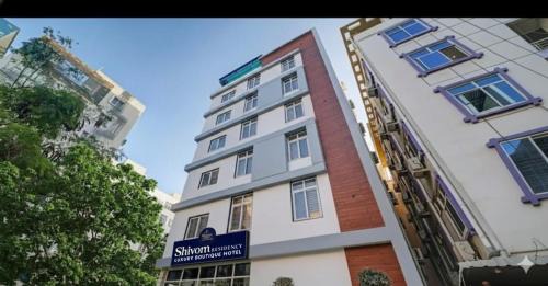 SHIVOM RESIDENCY, US Consulate Road, Financial District
