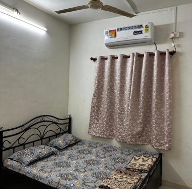 Shree Sadguru Krupa Yatri Niwas