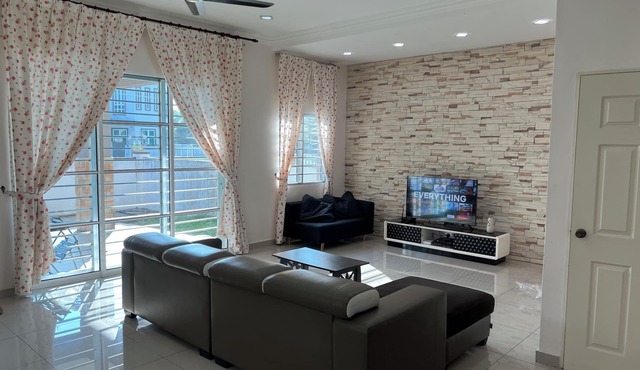 Sitiawan Homestay