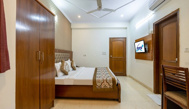 SKS Excel Inn