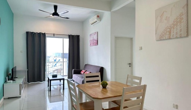 Skypod Puchong 7pax Nearby IOI Mall