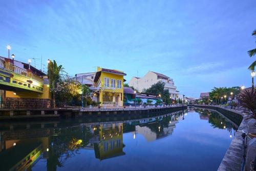 Sleepy Nomad Hostel
