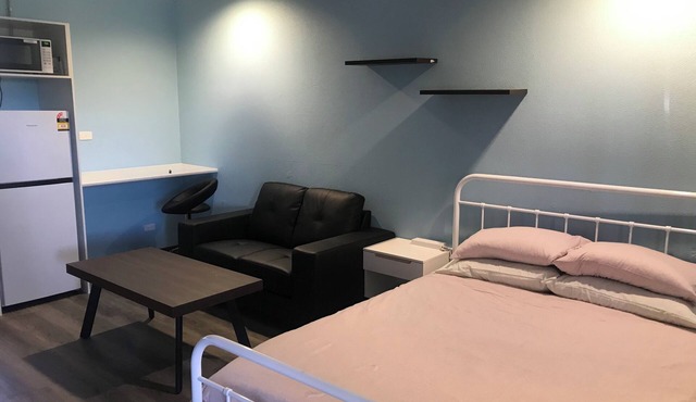 Small Private Secure Accommodations in Red Cliffs