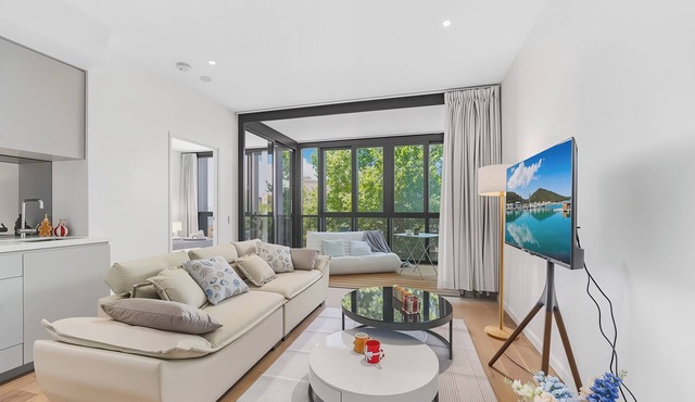 Sophisticated Urban Living 2BR Near Metro+Parking