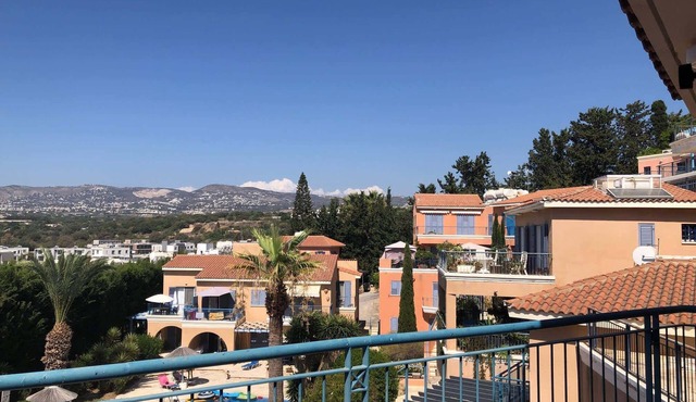 Spacious 3-Bed Villa, 5-Min Walk to St George's Beach – Perfect for Families! in Paphos