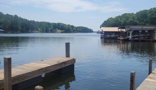 Spacious 4-bedroom house with AC, WiFi in Mount Gilead in Mount Gilead
