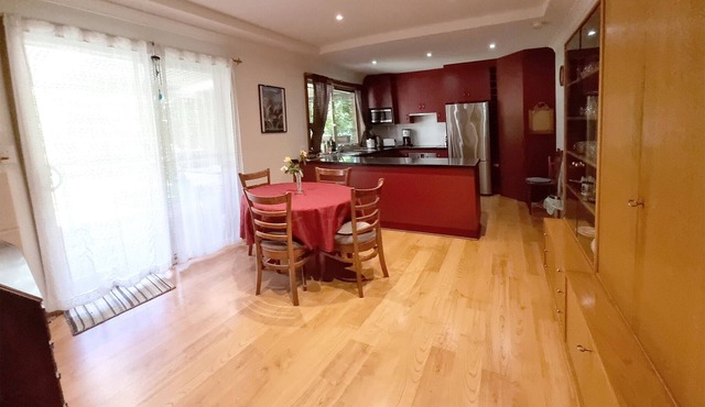 Spacious Holiday Hideaway Flat in Hahndorf