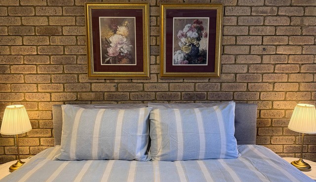 Spacious Villa with Comfortable Beds in Rangeway