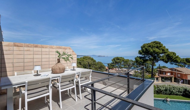 Spectacular Duplex with Stunning Sea Views in Begur