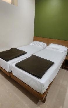 SRI KRISHNA LODGE
