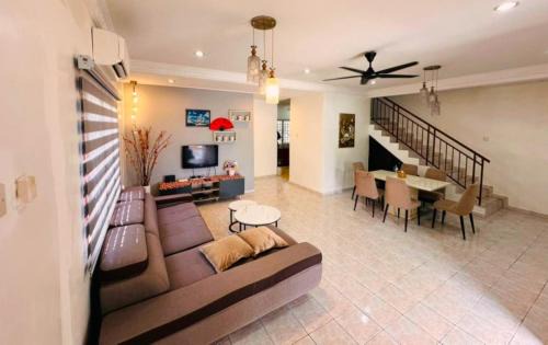 Sri Pulai Seremban Comfort Home 4R3B 芙蓉市中心舒适民宿 4房3卫