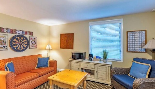 Stand alone, two-bedroom cottage with large living room in Whitehall