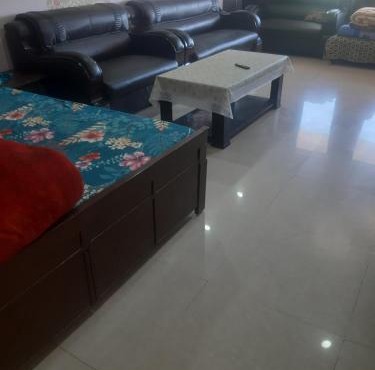 Stay Inn Homestay -Couple & Family friendly-Premium Studio -prime location-Easy access to Mall Rd-city view-Wifi-Smart TV Netflix-kitchen