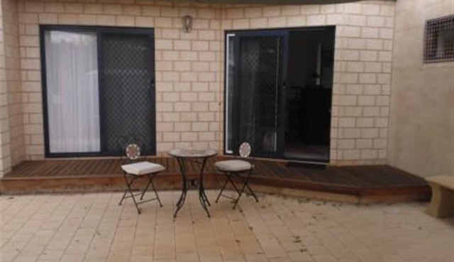 Studio for weekly rent or longer in Rangeway