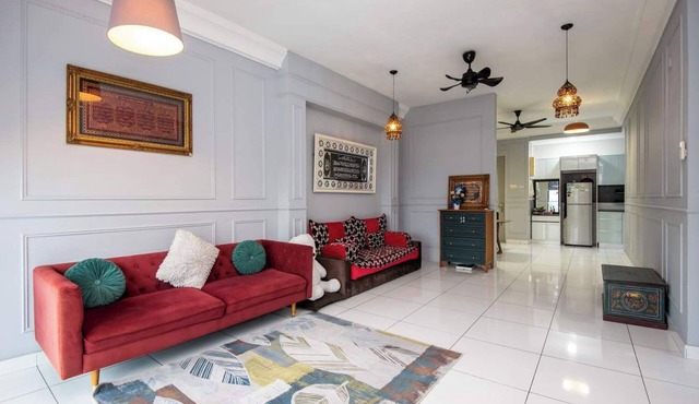 Stylish 4BR Near Paradigm Mall, Pool, Free Parking