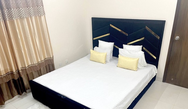 Stylish Private Room In the Heart of Dhanmondi