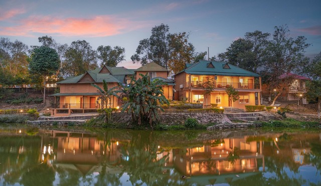 Summit Green Lake Tea Resort & Spa