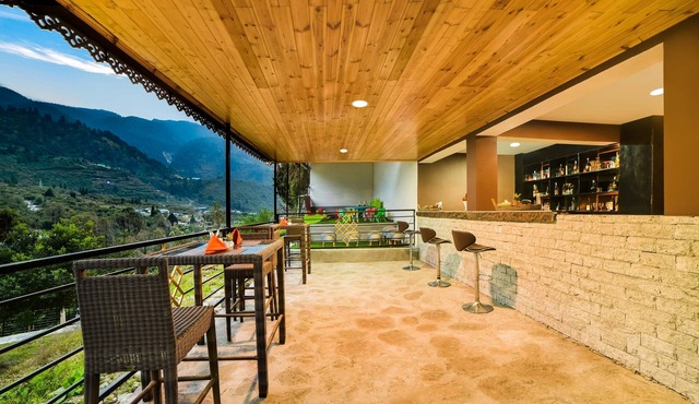 Summit Khangri Karpo Retreat and Spa