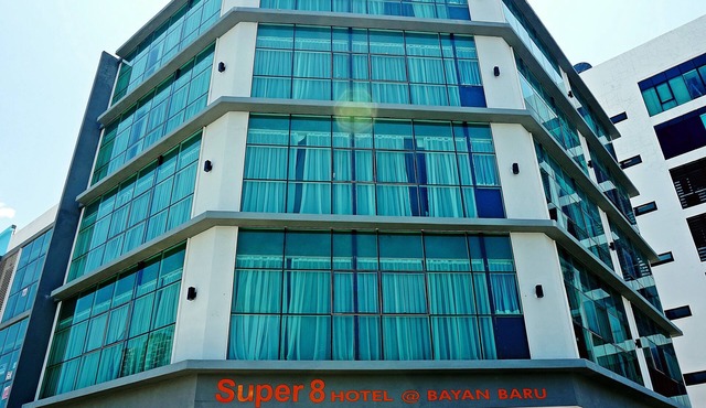 Super 8 Hotel @ Bayan Baru