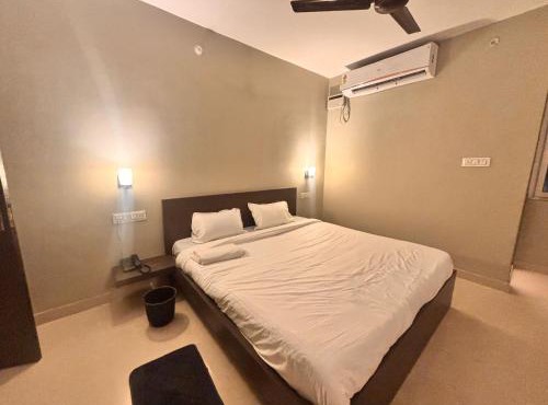 Super Townhouse Guwahati Airport Formerly Hotel White Lily