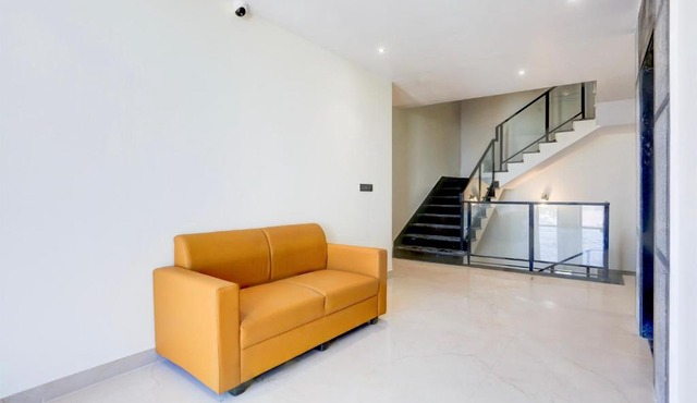 Super Townhouse ISBT Dehradun