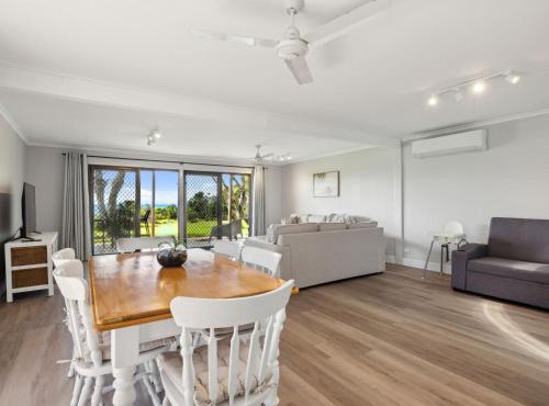 Surf Shack Arrawarra Headland