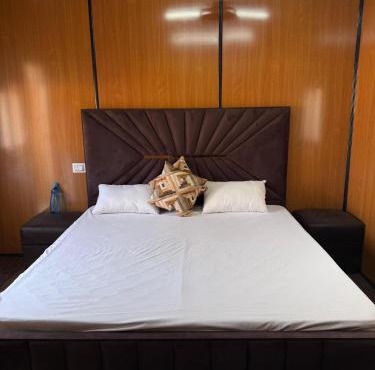 Swastik Farm House -Adjoing to Aravali College