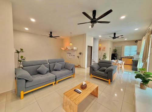 Taiping AeonFront Homestay - Private Pool