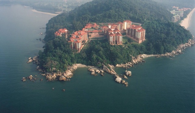Teluk Cempedak Guest Condominium