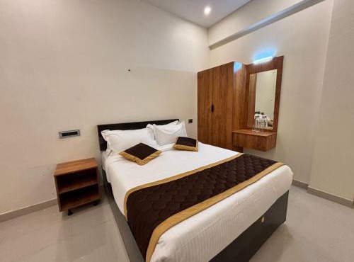Thamira Grand palace
